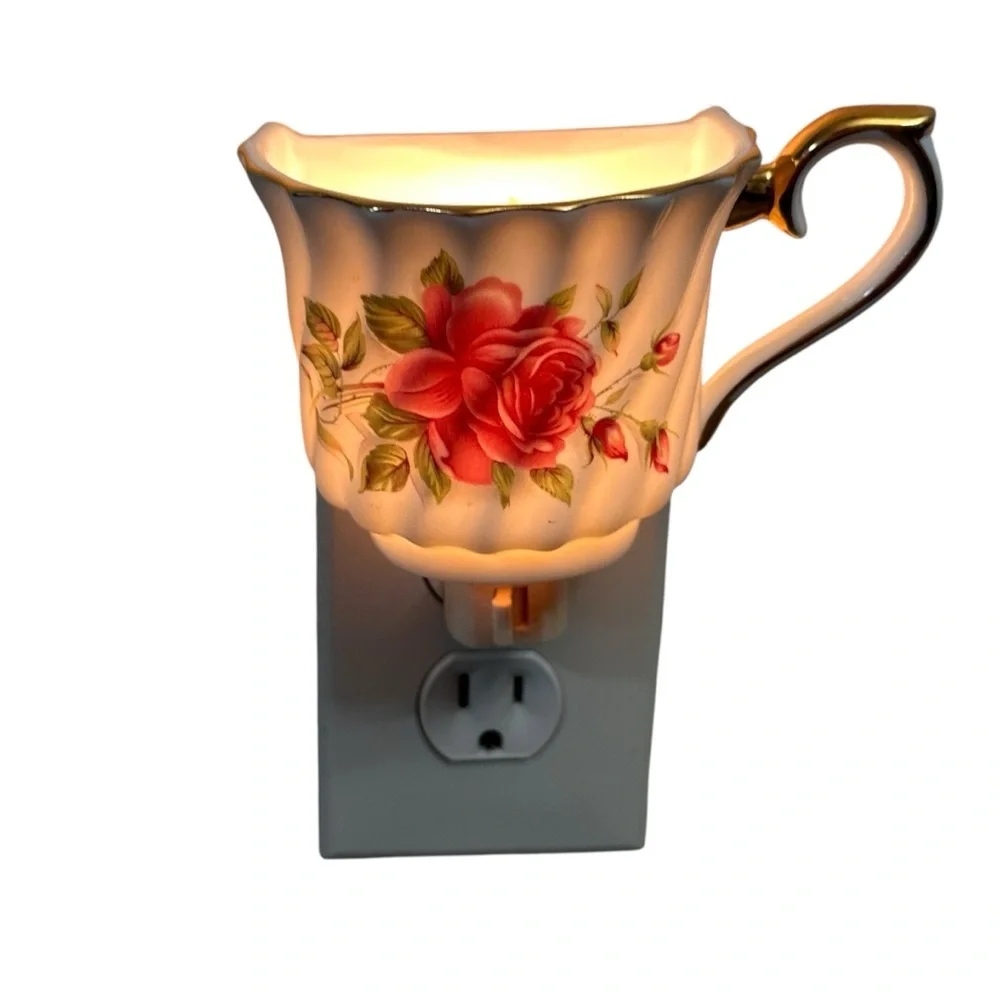 Avon Vintage Porcelain Floral Teacup Wall Lamp Night Light White Pink Gold